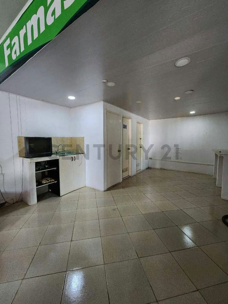 Local comercial en Puerto la Cruz, Anzoátegui - 9