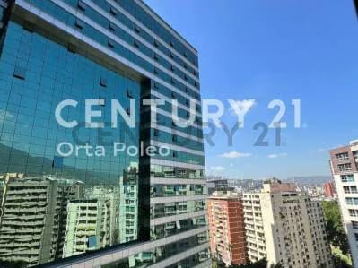 Piso de Oficina en Venta en Campo Alegre - 5