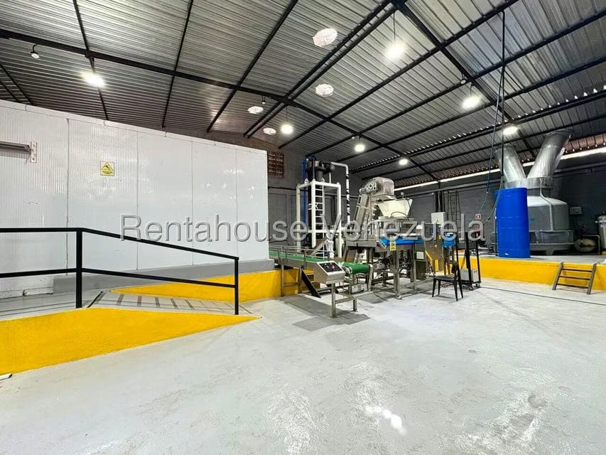 Negocios y Empresas (Mayorista y Distribucion) en Venta en La Mata, Lara - 32