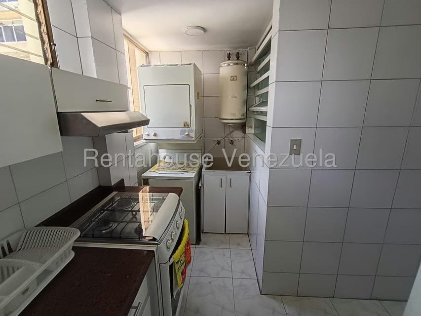 Apartamento (1 Nivel) en Venta en Los Palos Grandes, Distrito Metropolitano - 17