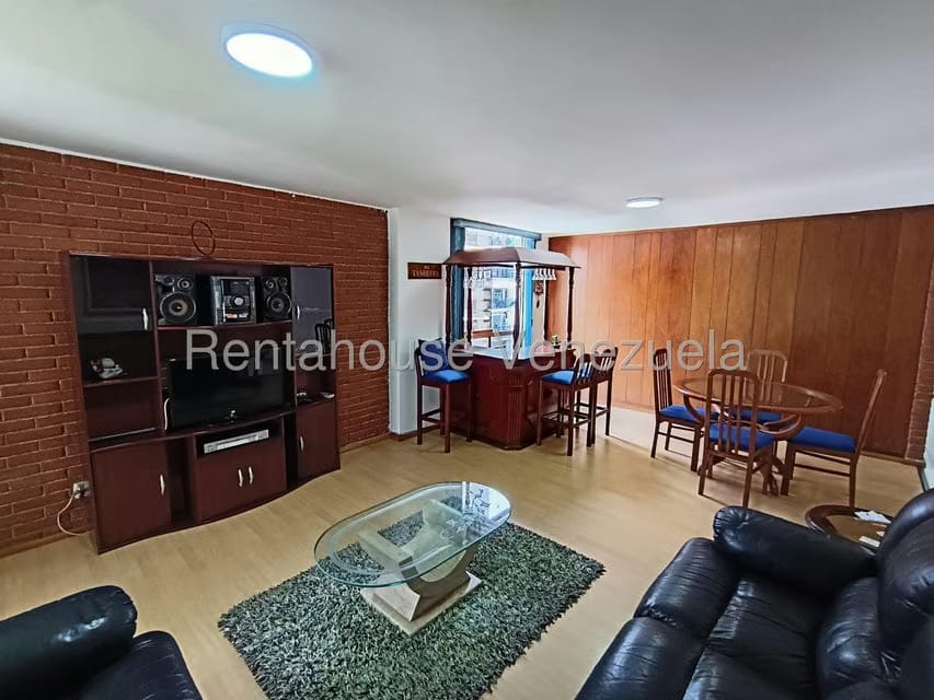Apartamento (1 Nivel) en Venta en Los Palos Grandes, Distrito Metropolitano - 4