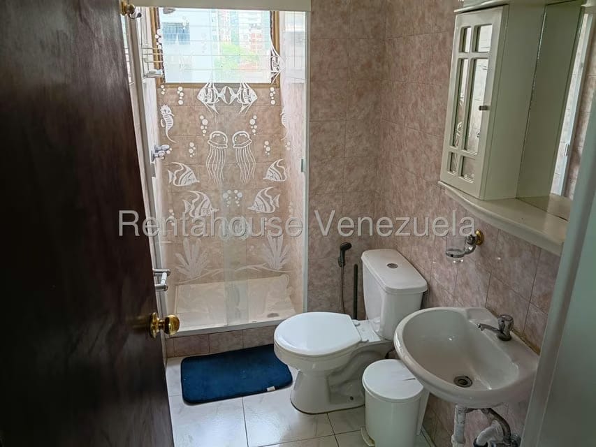 Apartamento (1 Nivel) en Venta en Los Palos Grandes, Distrito Metropolitano - 10