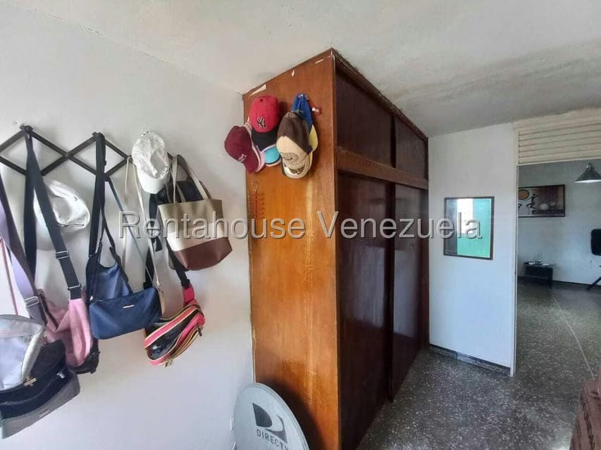 Apartamento (1 Nivel) en Venta en El Valle, Distrito Metropolitano - 15