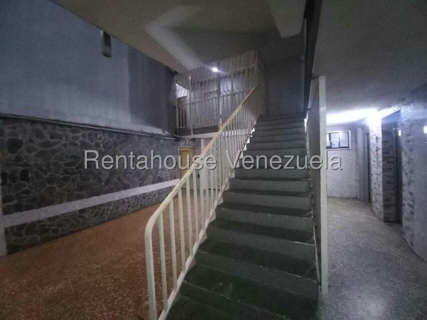 Apartamento (1 Nivel) en Venta en El Valle, Distrito Metropolitano - 24