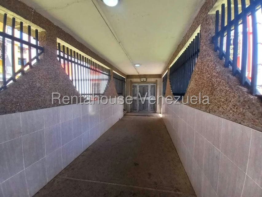 Apartamento (1 Nivel) en Venta en El Valle, Distrito Metropolitano - 26