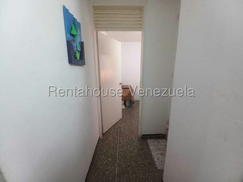Apartamento (1 Nivel) en Venta en El Valle, Distrito Metropolitano - 27