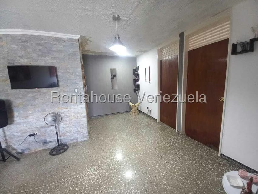 Apartamento (1 Nivel) en Venta en El Valle, Distrito Metropolitano - 6