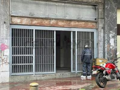 Venta local comercial Av Urdaneta a una cuadra - 2