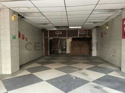 Venta local comercial Av Urdaneta a una cuadra - 4