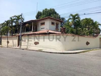 Casa En Venta En La Urbanización La Coromoto Maracay - 4