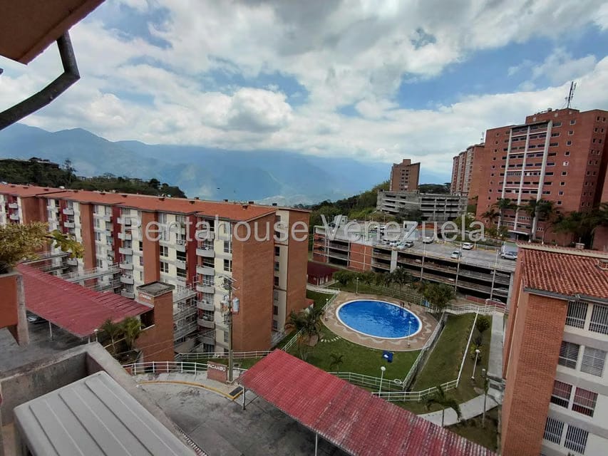 Apartamento (1 Nivel) en Alquiler en Miravila, Distrito Metropolitano - 20