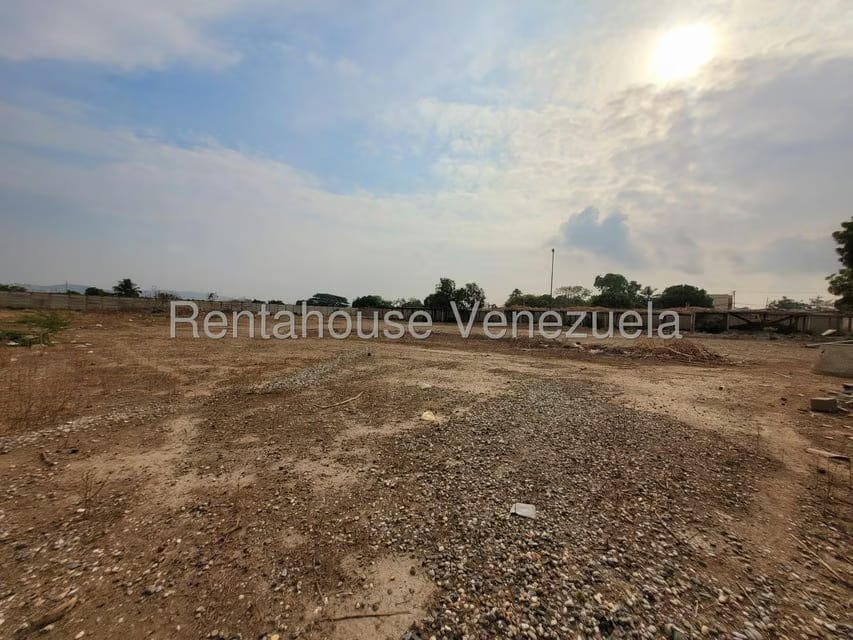 Terreno (Residencial) en Venta en Centro, Lara - 2