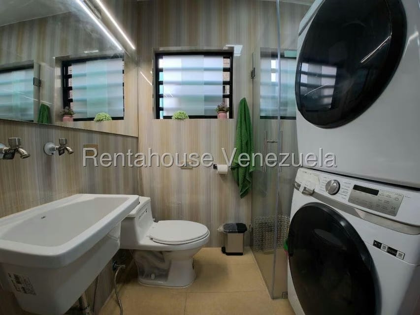 Apartamento (1 Nivel) en Alquiler en Altamira, Distrito Metropolitano - 16