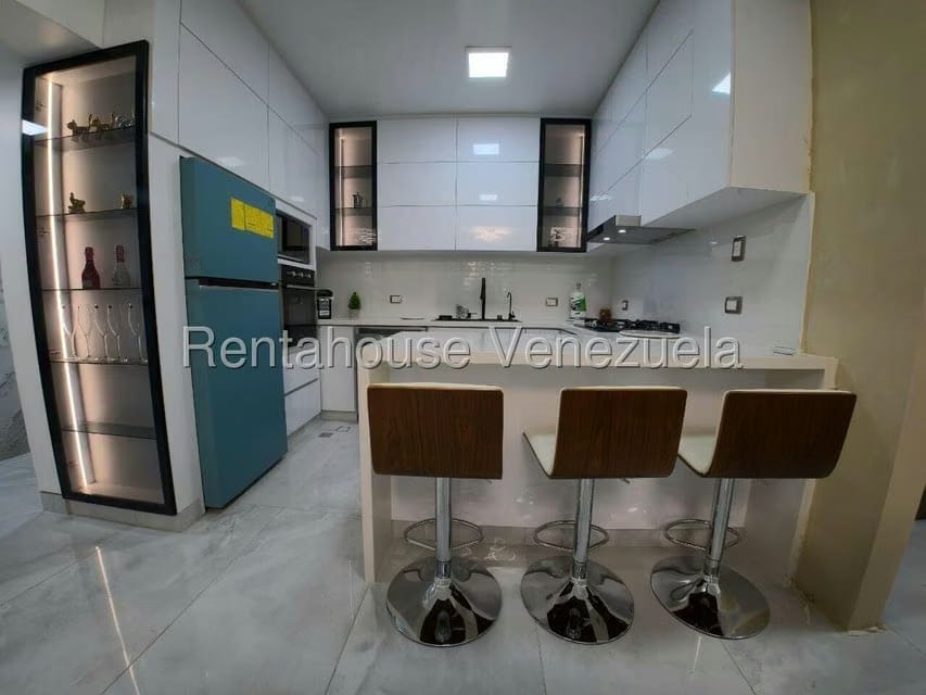 Apartamento (1 Nivel) en Alquiler en Altamira, Distrito Metropolitano - 18