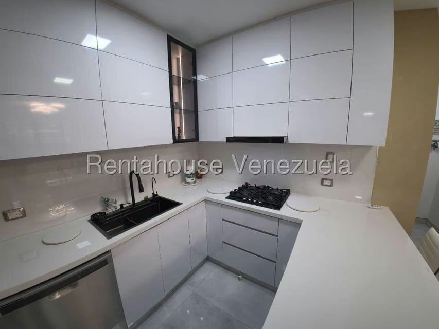 Apartamento (1 Nivel) en Alquiler en Altamira, Distrito Metropolitano - 19