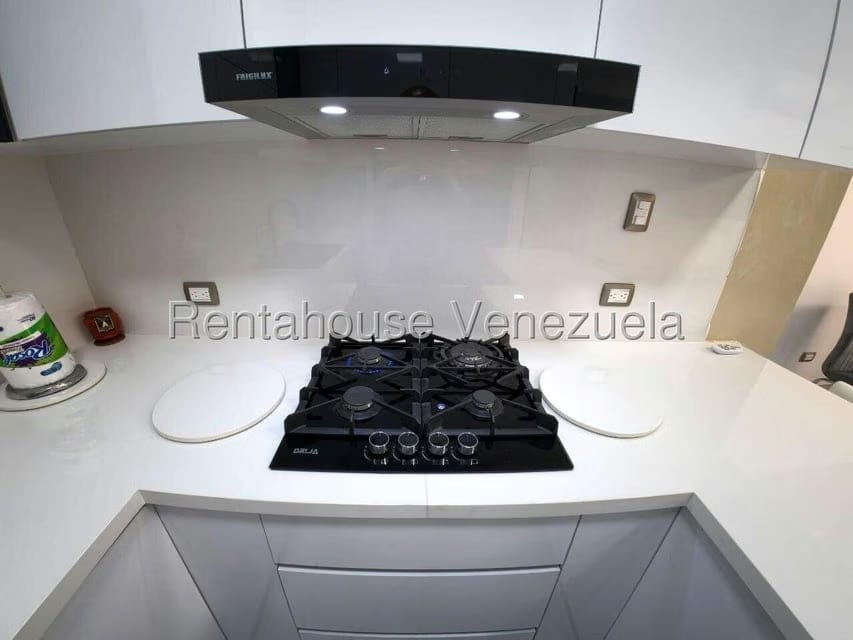 Apartamento (1 Nivel) en Alquiler en Altamira, Distrito Metropolitano - 20