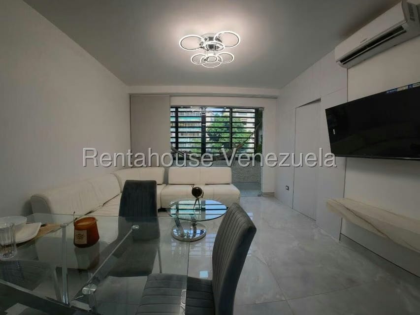 Apartamento (1 Nivel) en Alquiler en Altamira, Distrito Metropolitano - 3