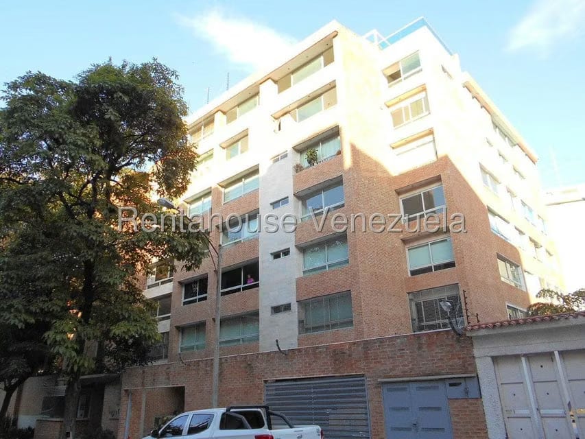 Apartamento (1 Nivel) en Alquiler en Los Naranjos de Las Mercedes, Distrito Metropolitano - 2