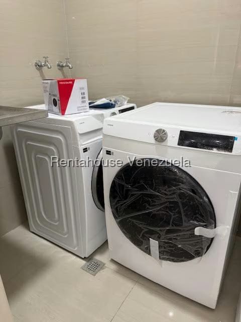 Apartamento (1 Nivel) en Alquiler en El Rosal, Distrito Metropolitano - 15