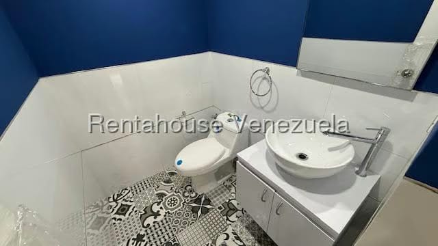 Apartamento (1 Nivel) en Alquiler en El Rosal, Distrito Metropolitano - 6