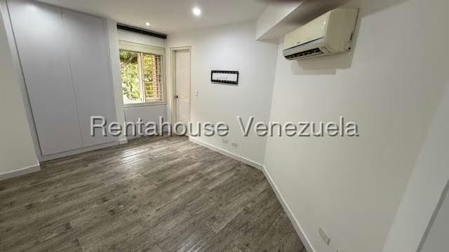 Apartamento (1 Nivel) en Alquiler en El Rosal, Distrito Metropolitano - 8