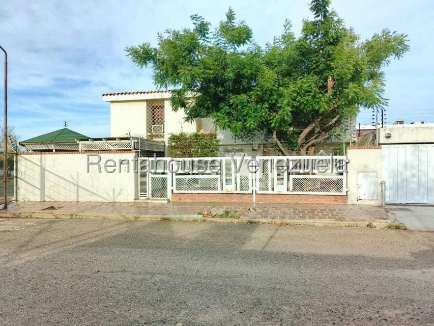 Casa (1 Nivel) en Venta en Doral Norte, Zulia - 33