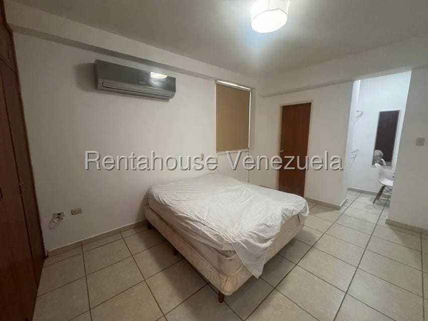 Apartamento (1 Nivel) en Alquiler en Del Este, Lara - 21