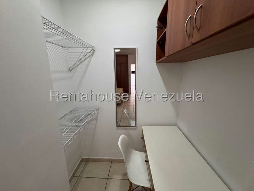 Apartamento (1 Nivel) en Alquiler en Del Este, Lara - 22