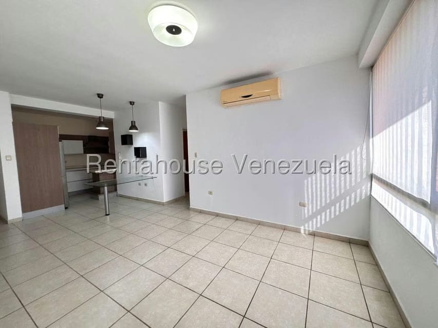 Apartamento (1 Nivel) en Alquiler en Del Este, Lara - 4