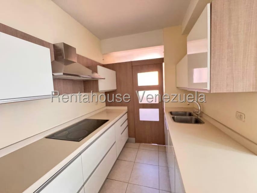 Apartamento (1 Nivel) en Alquiler en Del Este, Lara - 8