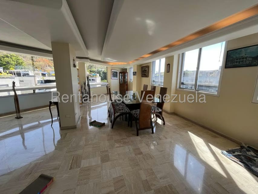 Apartamento (Penthouse) en Alquiler en Los Chorros, Distrito Metropolitano - 12