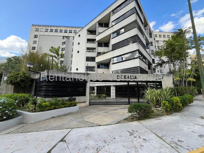 Apartamento (Penthouse) en Alquiler en Los Chorros, Distrito Metropolitano - 48