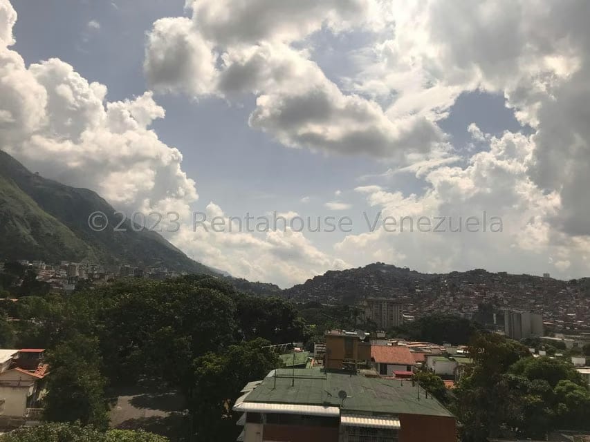 Apartamento (1 Nivel) en Venta en El Marques, Distrito Metropolitano - 20