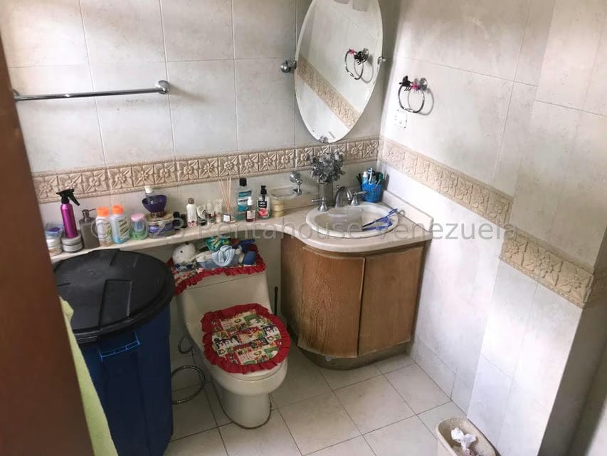 Apartamento (1 Nivel) en Venta en El Marques, Distrito Metropolitano - 24