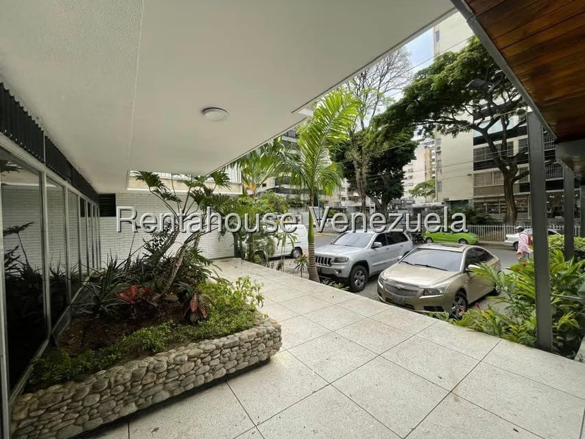 Apartamento (1 Nivel) en Venta en Los Palos Grandes, Distrito Metropolitano - 5
