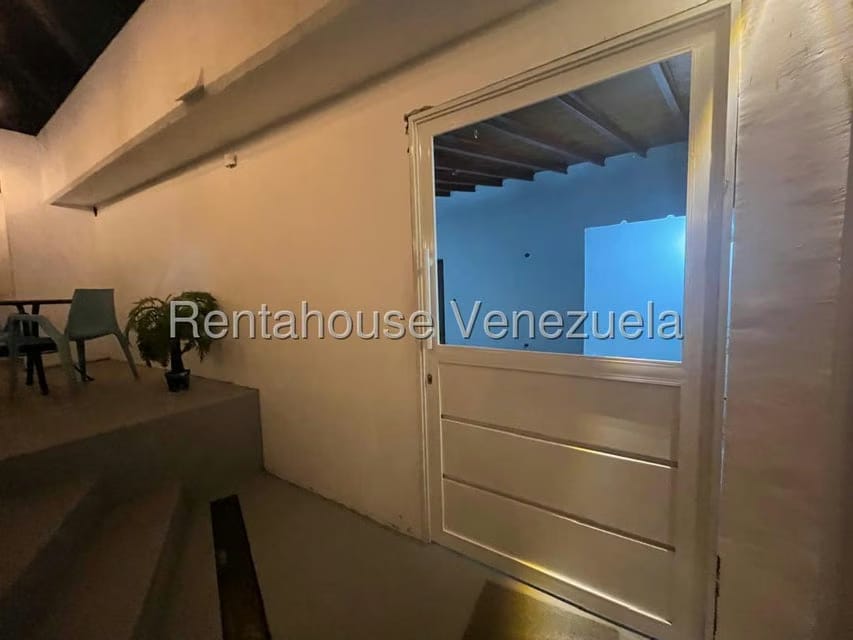 Anexo (1 Nivel) en Alquiler en La Trinidad, Distrito Metropolitano - 4