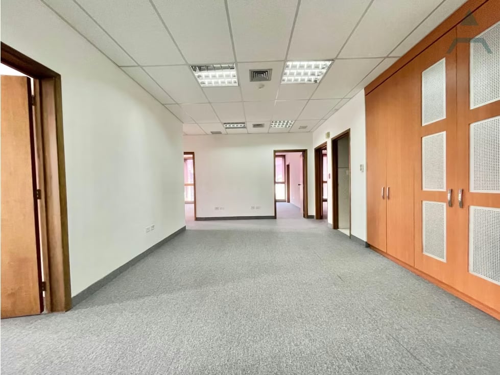 Se vende/alquila Oficina 130m² Las Mercedes - 14