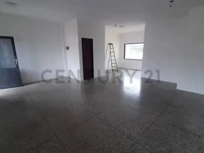 LOCAL COMERCIAL EN LA AV PORTUGUESA DE ANACO - 3