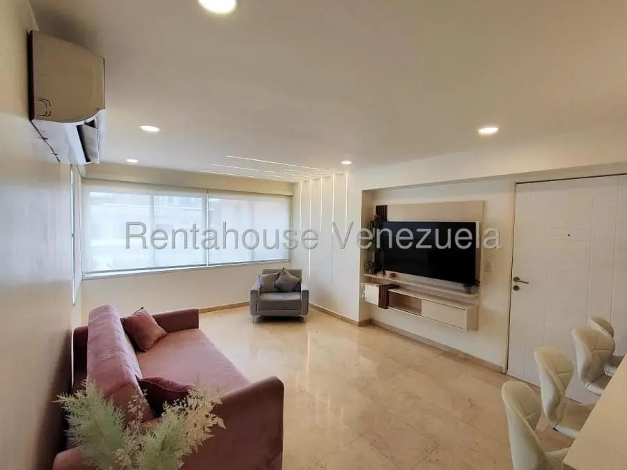 Apartamento en Alquiler en El Rosal Caracas - 10