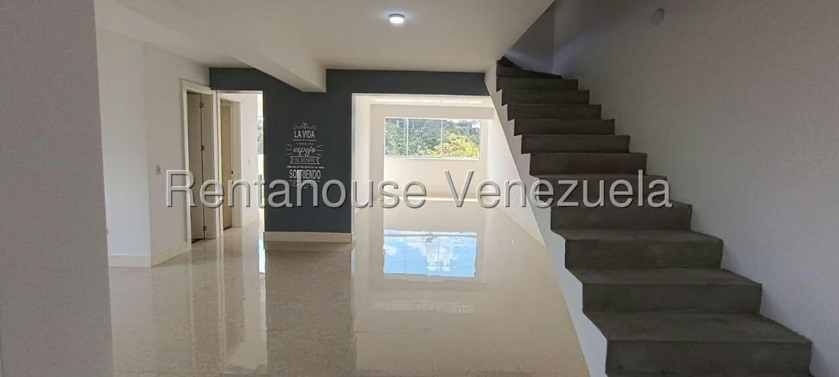 Apartamento (Duplex) en Venta en La Union, Distrito Metropolitano - 3