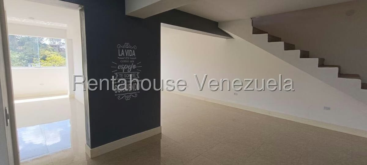 Apartamento (Duplex) en Venta en La Union, Distrito Metropolitano - 4
