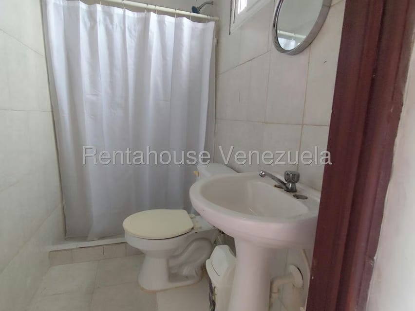 Casa (Duplex) en Venta en Atamo Norte, Nueva Esparta - 16