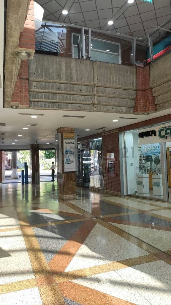 Local en Alquiler En Centro Comercial Boleita Center - 2