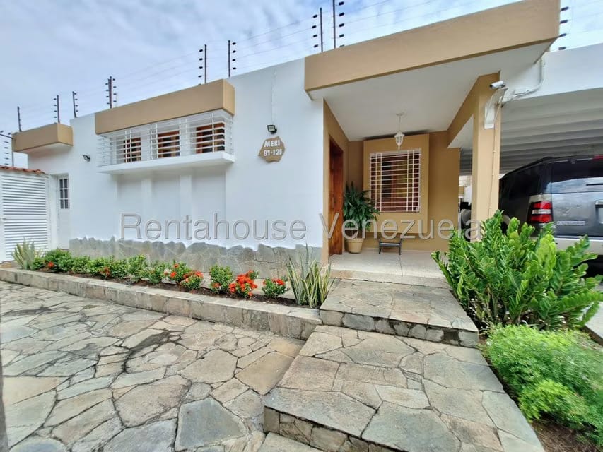 Casa (1 Nivel) en Venta en Trigal Norte, Carabobo - 2