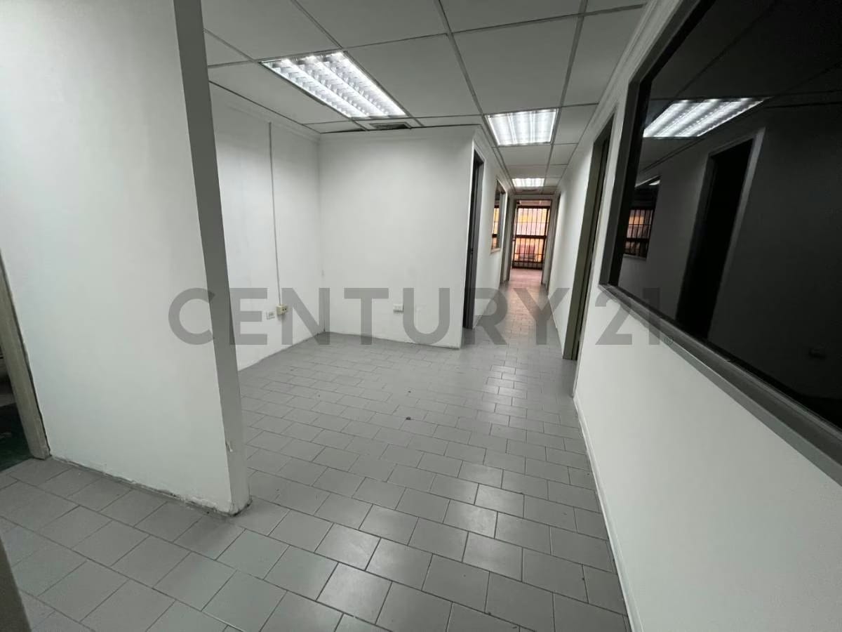 Oficina en Centro Parque Carabobo – 132 m² estratégicamente distribuidos para ti - 7