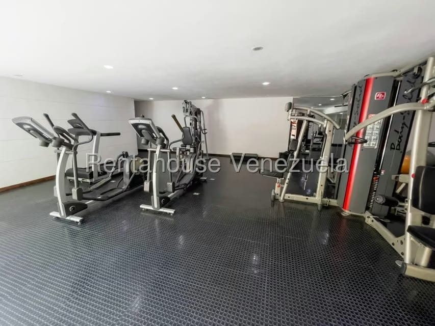 Apartamento (Duplex) en Venta en Campo Alegre, Distrito Metropolitano - 26