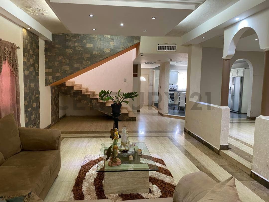 Venta de Casa Dúplex Moderna | 4 Habitaciones + Piscina | Isla de Margarita - 3