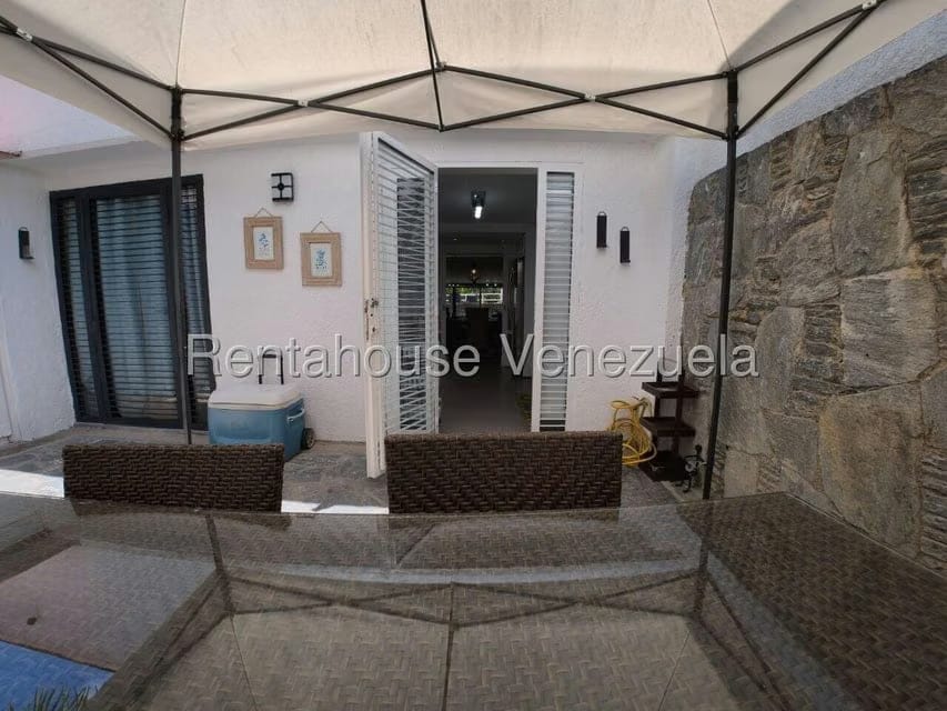 Casa (Duplex) en Venta en La Trinidad, Distrito Metropolitano - 26
