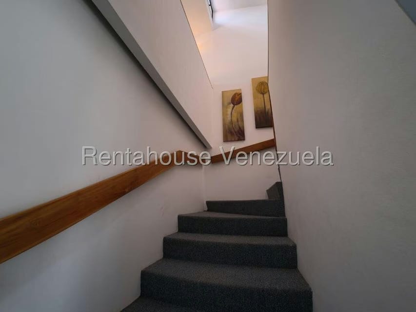 Casa (Duplex) en Venta en La Trinidad, Distrito Metropolitano - 27