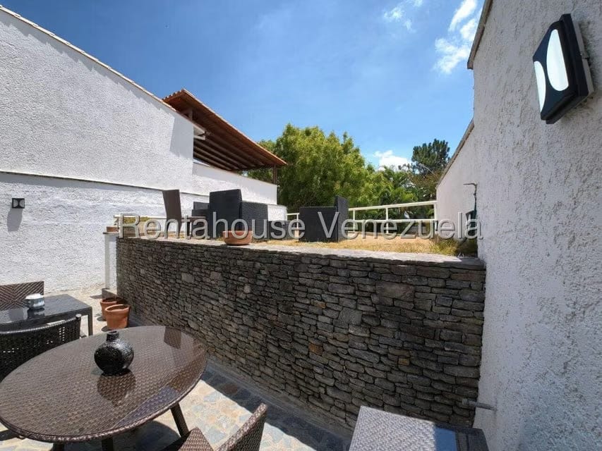 Casa (Duplex) en Venta en La Trinidad, Distrito Metropolitano - 50